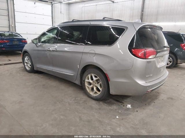 2017 CHRYSLER PACIFICA TOURING-L 3