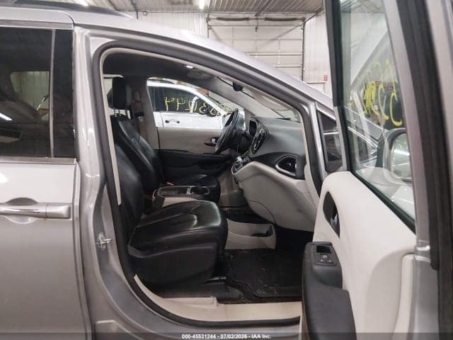 2017 CHRYSLER PACIFICA TOURING-L 5