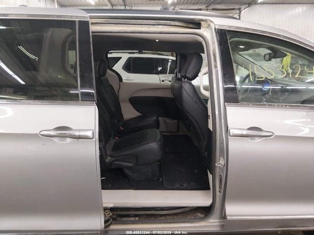 2017 CHRYSLER PACIFICA TOURING-L 8