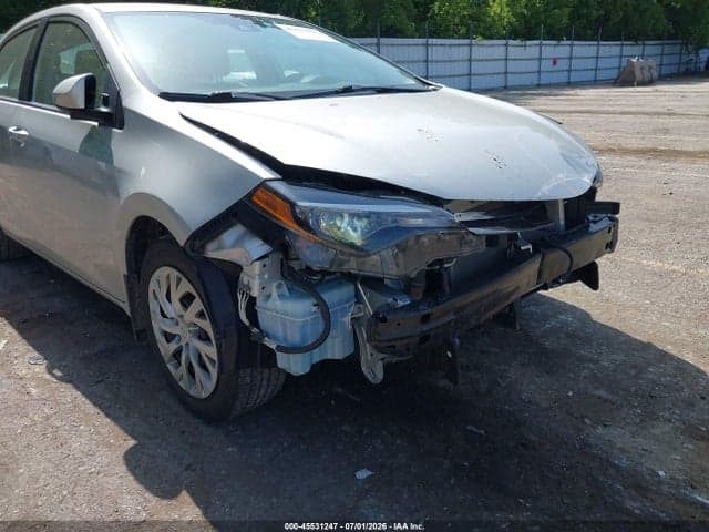 2018 TOYOTA COROLLA LE 18