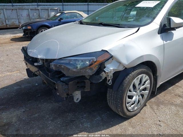 2018 TOYOTA COROLLA LE 6