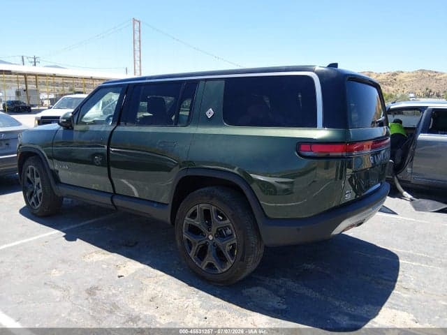 2025 RIVIAN R1S 3