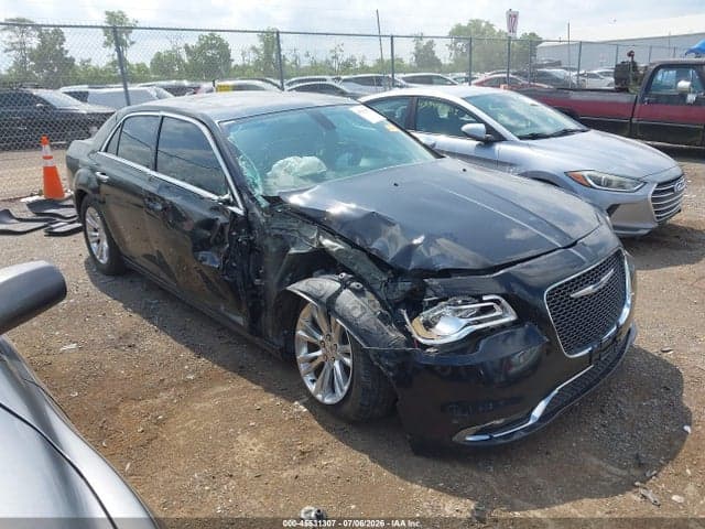 2017 CHRYSLER 300C - 1