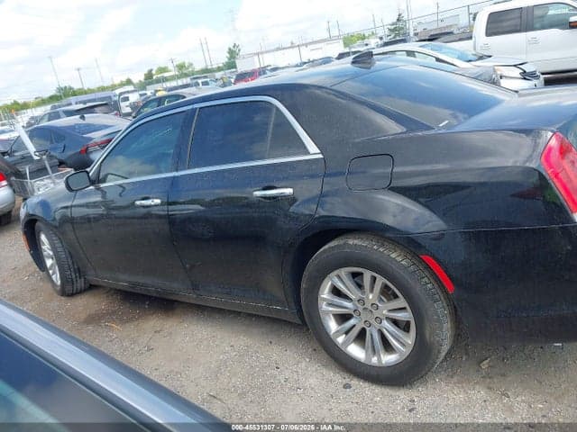 2017 CHRYSLER 300C 14