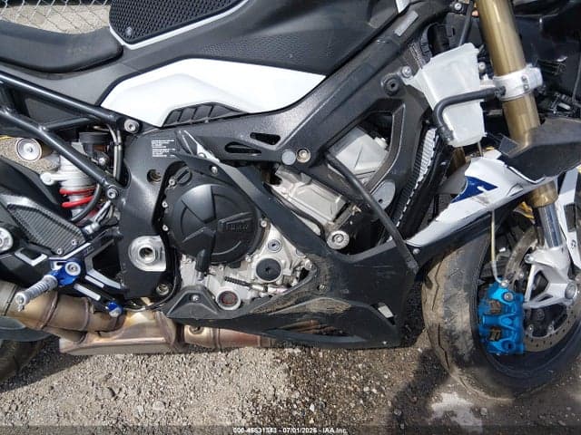 2024 BMW S 1000 RR 8