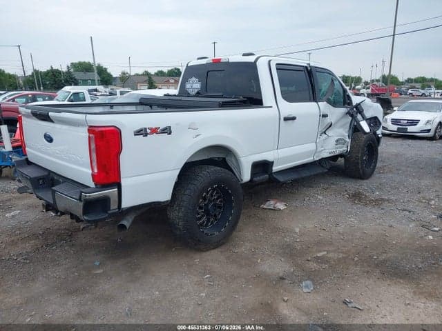 2024 FORD F-250 XLT 4