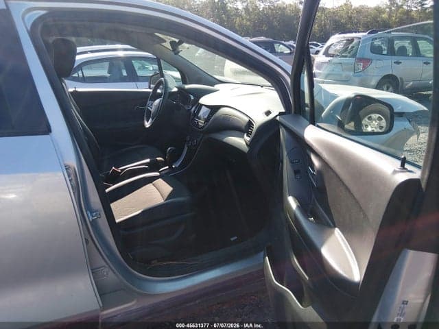 2021 CHEVROLET TRAX FWD LT 5