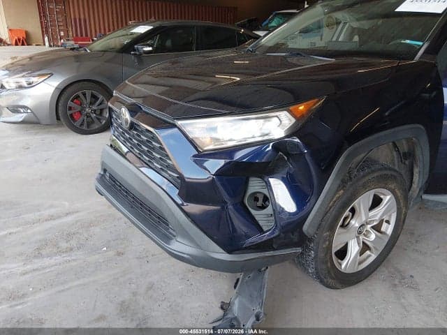 2020 TOYOTA RAV4 XLE 6