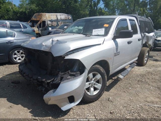 2018 RAM 1500 EXPRESS 4X4 6'4 BOX 2