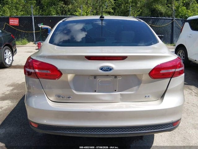 2017 FORD FOCUS SE 16