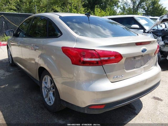 2017 FORD FOCUS SE 3