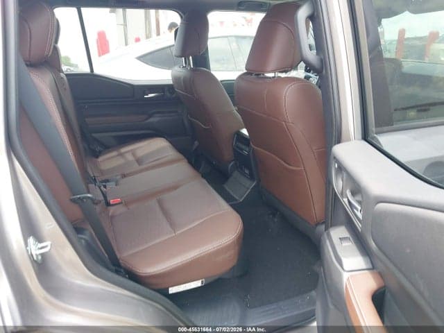 2026 TOYOTA LAND CRUISER 8