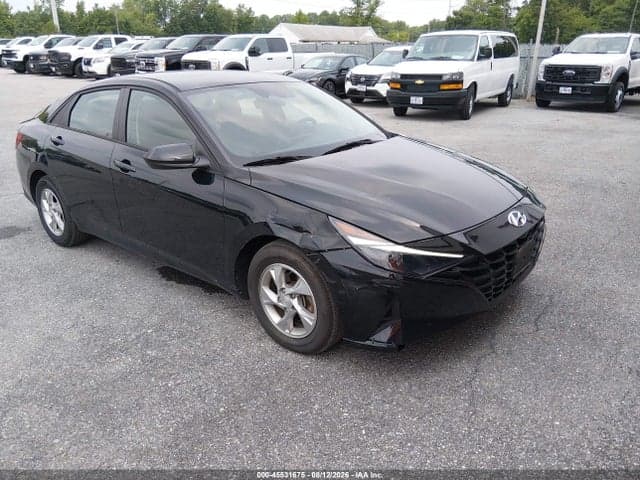 2023 HYUNDAI ELANTRA SE 1