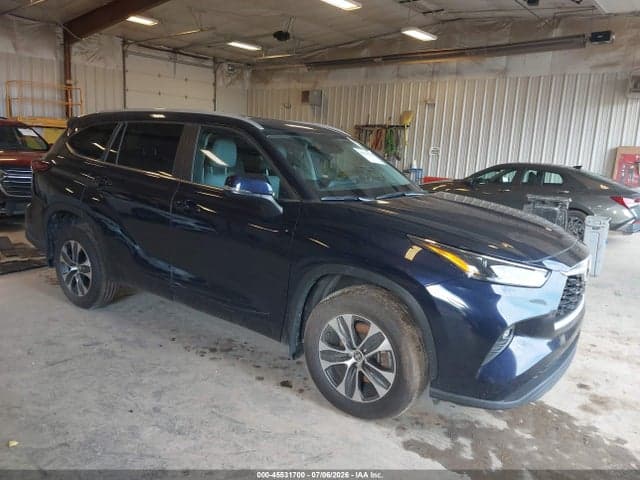 2026 TOYOTA HIGHLANDER XLE - 1
