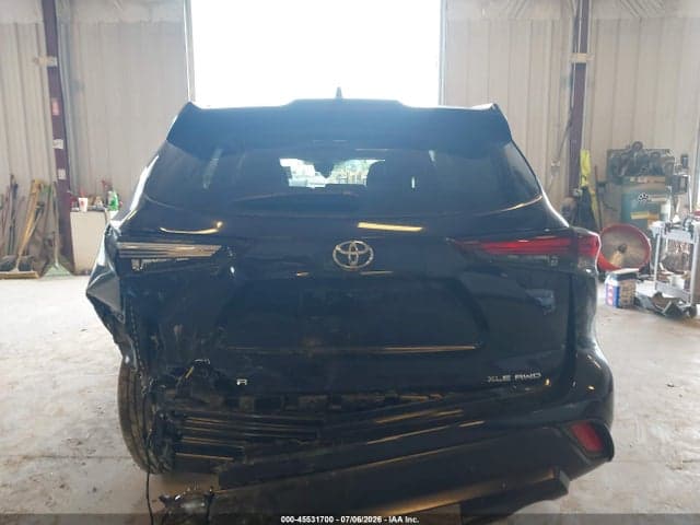 2026 TOYOTA HIGHLANDER XLE 16