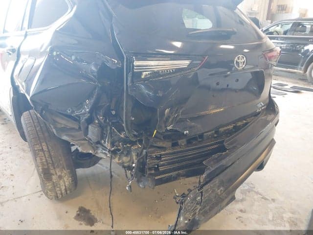 2026 TOYOTA HIGHLANDER XLE 6