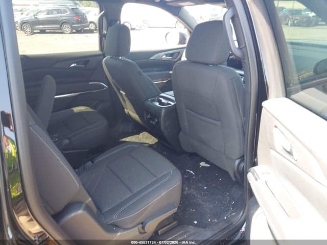 2026 CHEVROLET TRAVERSE AWD LT 8
