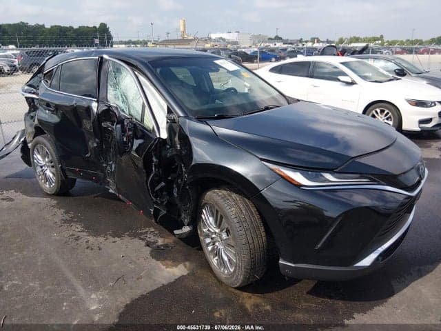 2024 TOYOTA VENZA LIMITED 1