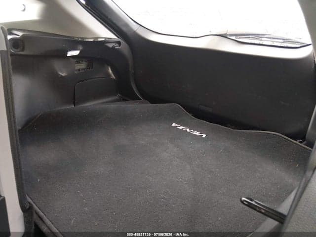 2024 TOYOTA VENZA LIMITED 17