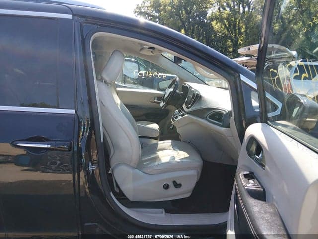 2021 CHRYSLER PACIFICA TOURING L 5
