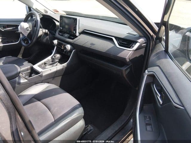 2021 TOYOTA RAV4 XLE PREMIUM 5