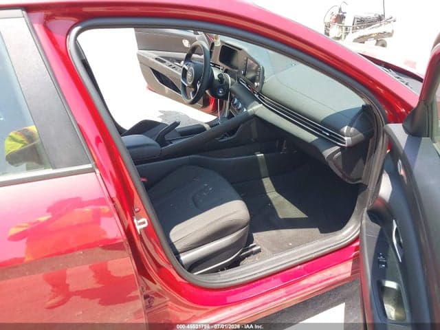 2025 HYUNDAI ELANTRA SE 5