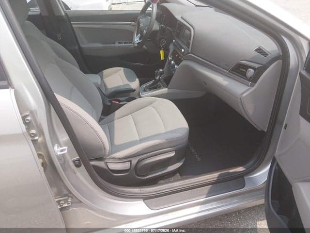 2020 HYUNDAI ELANTRA SE 5