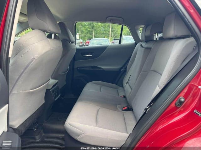 2021 TOYOTA VENZA LE 8