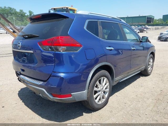 2017 NISSAN ROGUE SV 4