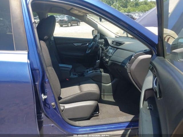 2017 NISSAN ROGUE SV 5