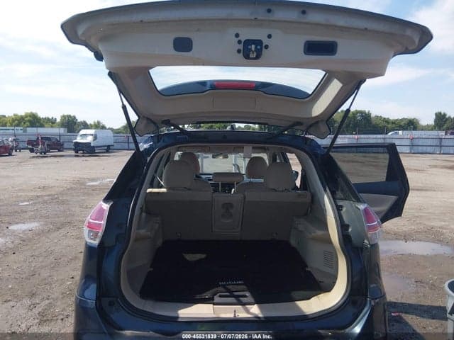 2016 NISSAN ROGUE S 18