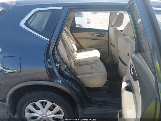 2016 NISSAN ROGUE S 8