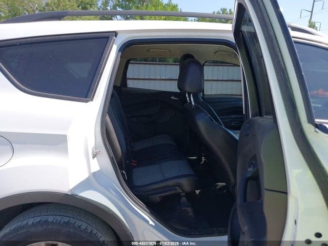 2017 FORD ESCAPE SE 8