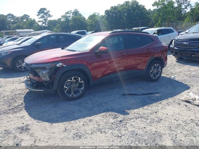 2025 CHEVROLET TRAX FWD LT 2
