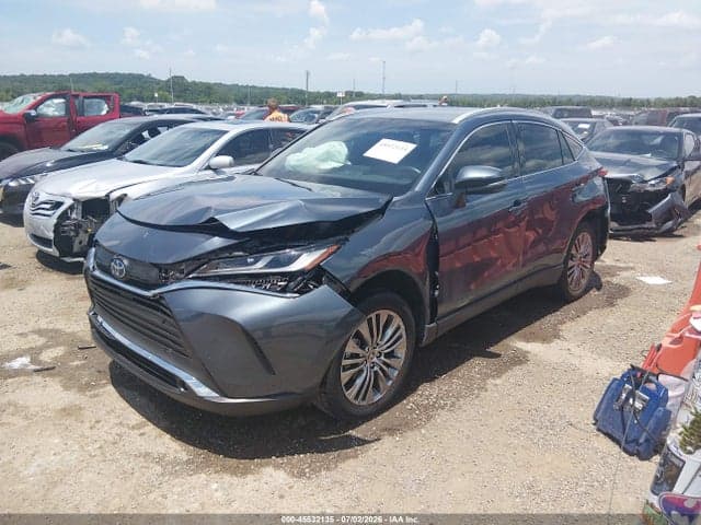 2023 TOYOTA VENZA XLE 2