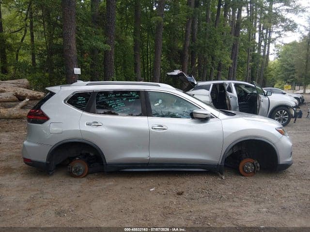 2018 NISSAN ROGUE SV 12