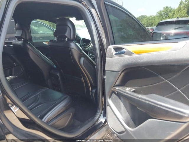 2019 LINCOLN MKC SELECT 8