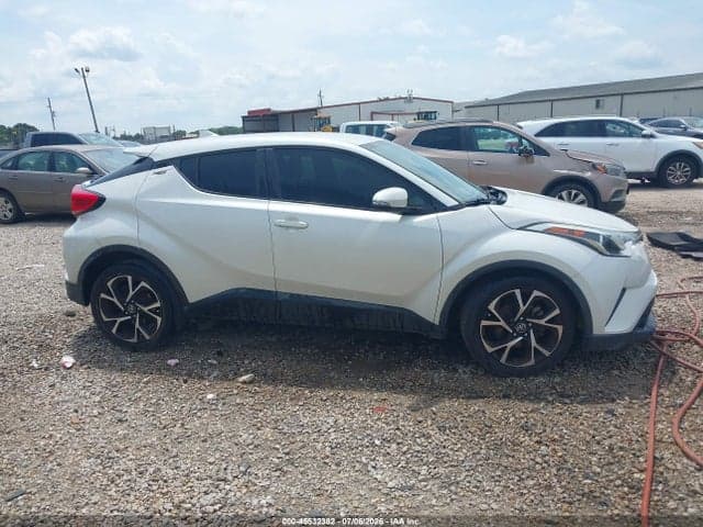 2018 TOYOTA C-HR XLE PREMIUM 13