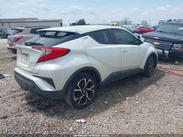 2018 TOYOTA C-HR XLE PREMIUM 4