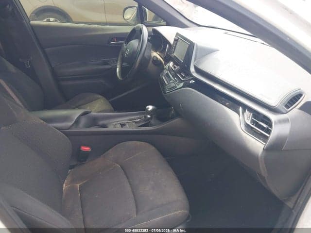 2018 TOYOTA C-HR XLE PREMIUM 5