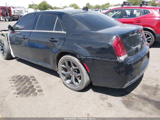 2023 CHRYSLER 300 TOURING 3