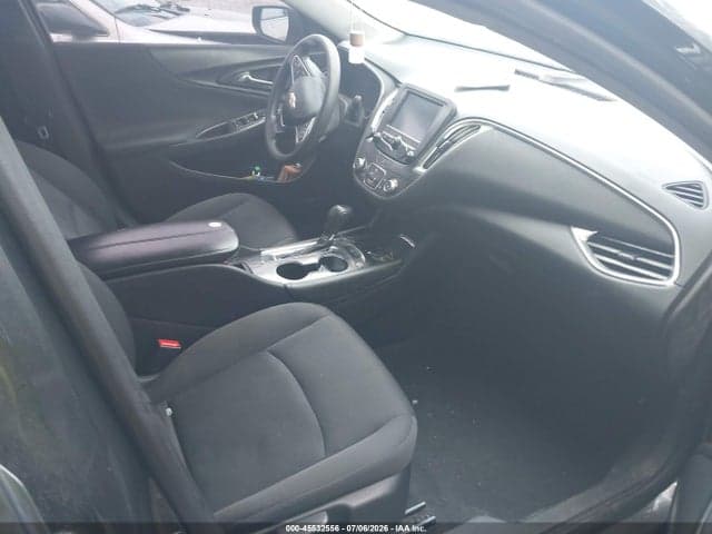 2018 CHEVROLET MALIBU LT 5