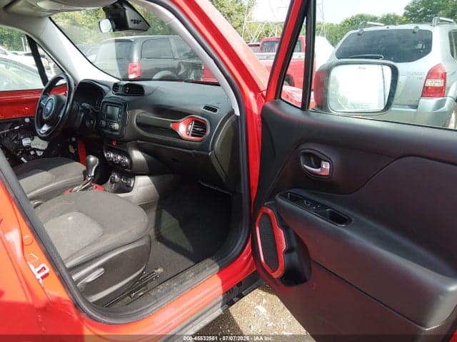 2017 JEEP RENEGADE TRAILHAWK 5