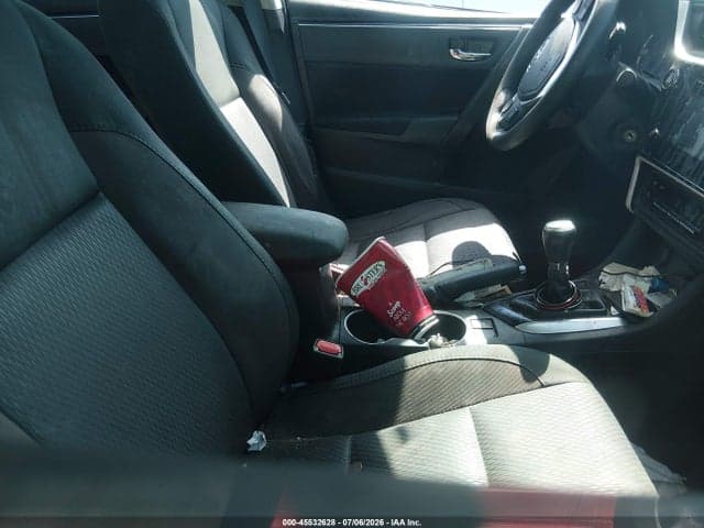 2019 TOYOTA COROLLA LE 5