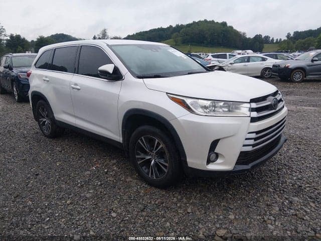 2019 TOYOTA HIGHLANDER LE PLUS 1