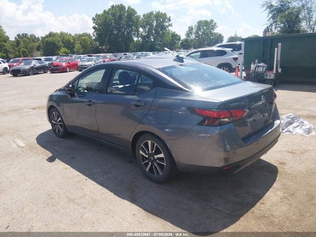 2021 NISSAN VERSA SV XTRONIC CVT 3