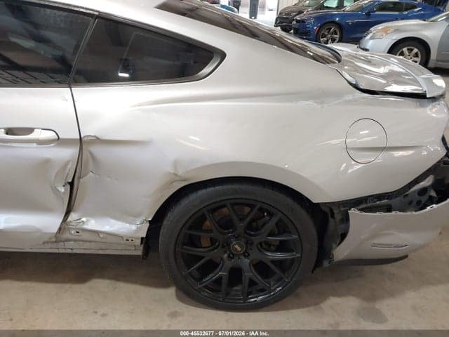 2019 FORD MUSTANG GT/GT PREMIUM 6