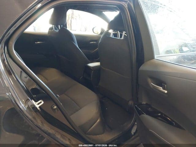 2022 TOYOTA COROLLA SE 8
