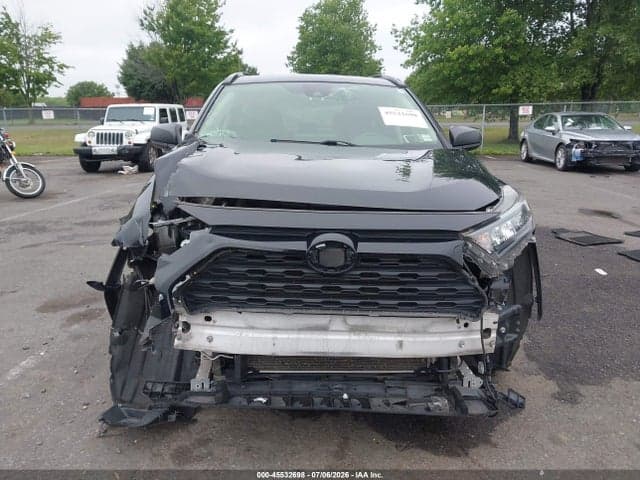 2020 TOYOTA RAV4 LE 6