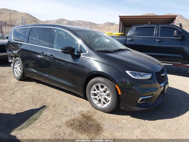 2023 CHRYSLER PACIFICA TOURING L - 1